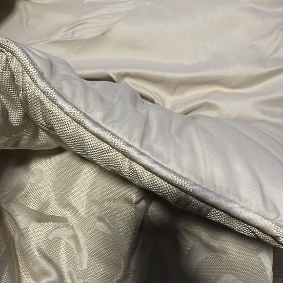 Comforter and 2 shams / pillow cases - Picture 4 of 8
